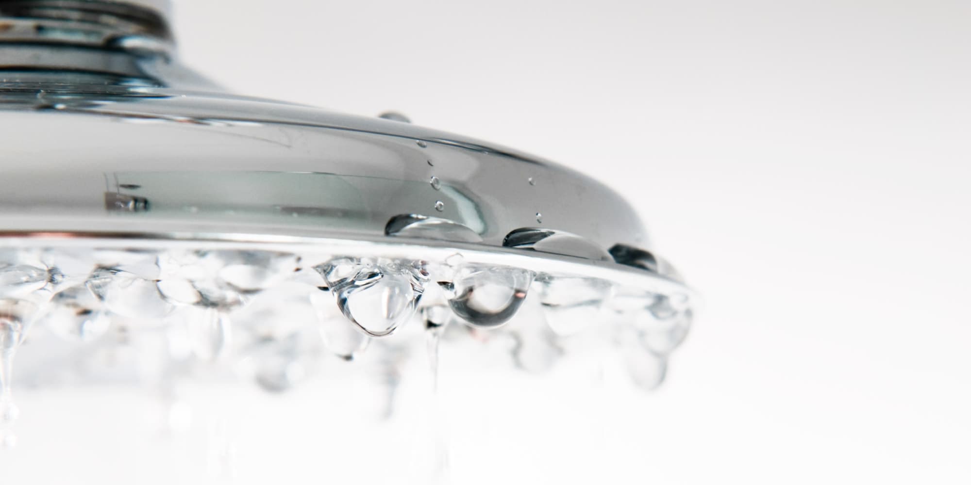 04-chip-cooler_1 Close-up of clear liquid cooling droplets on a metal surface