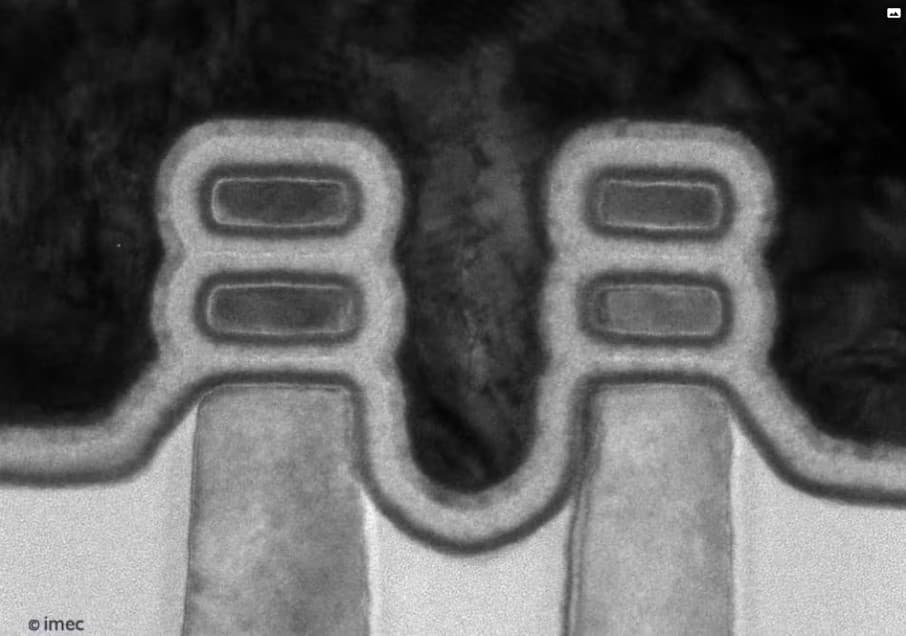 Figure%201%20-%20TEM%20GAA%20nanosheet%20transistors TEM cross-section of GAA nanosheet transistors with stacked channels and a central trench between devices