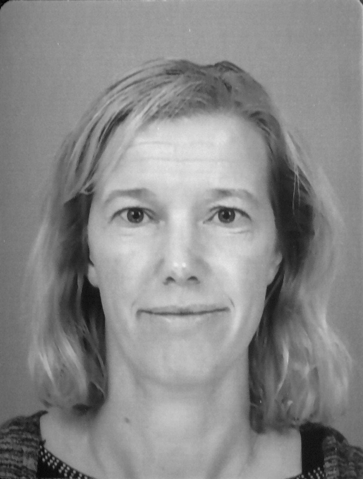 grejabrom_zw Black-and-white headshot of Greja Brom-Verheijden against a plain background.