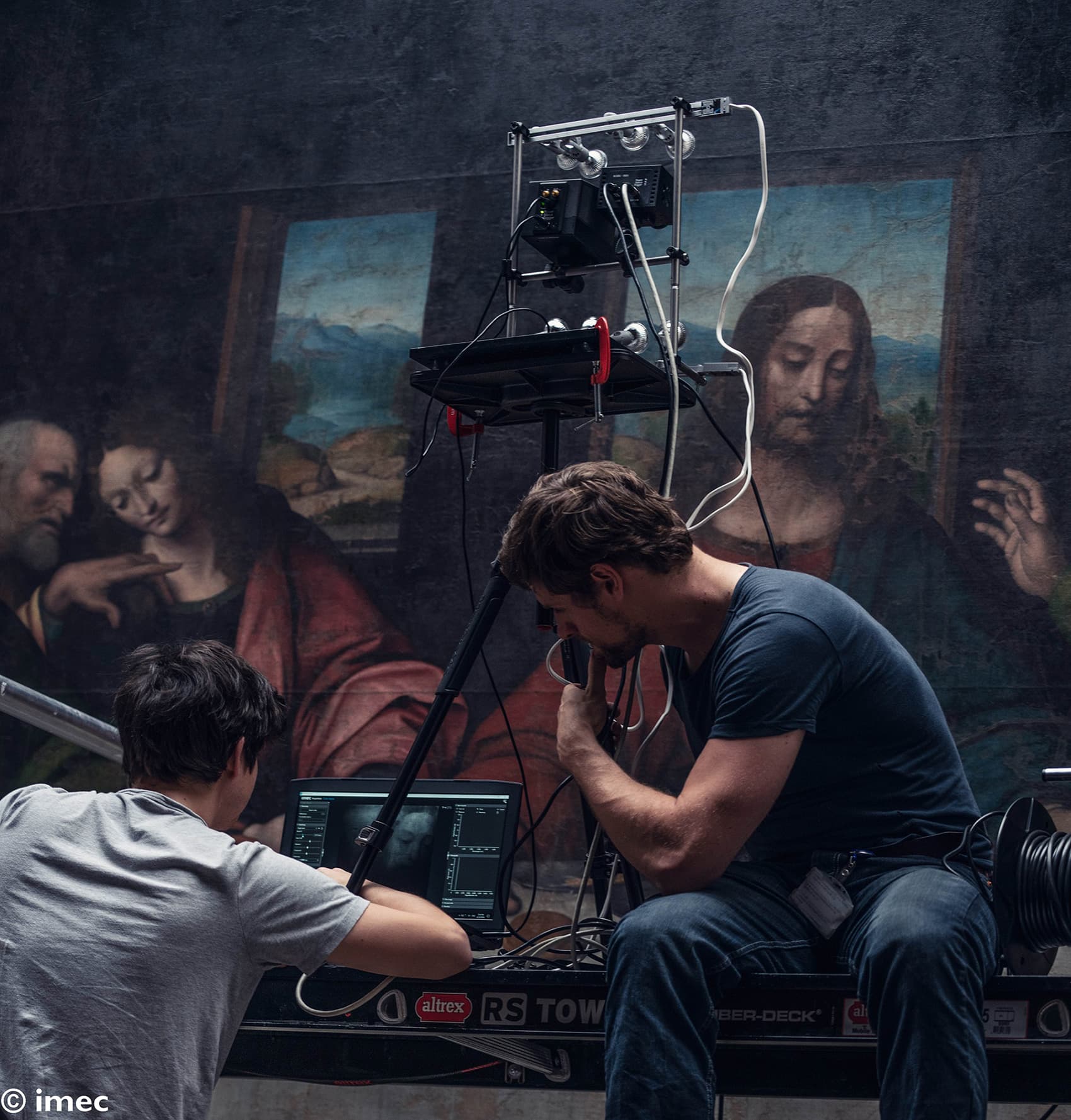 het-laatste-avondmaal-leonardo-da-vinci002_low_1 Researchers using a hyperspectral camera to scan a large canvas of The Last Supper