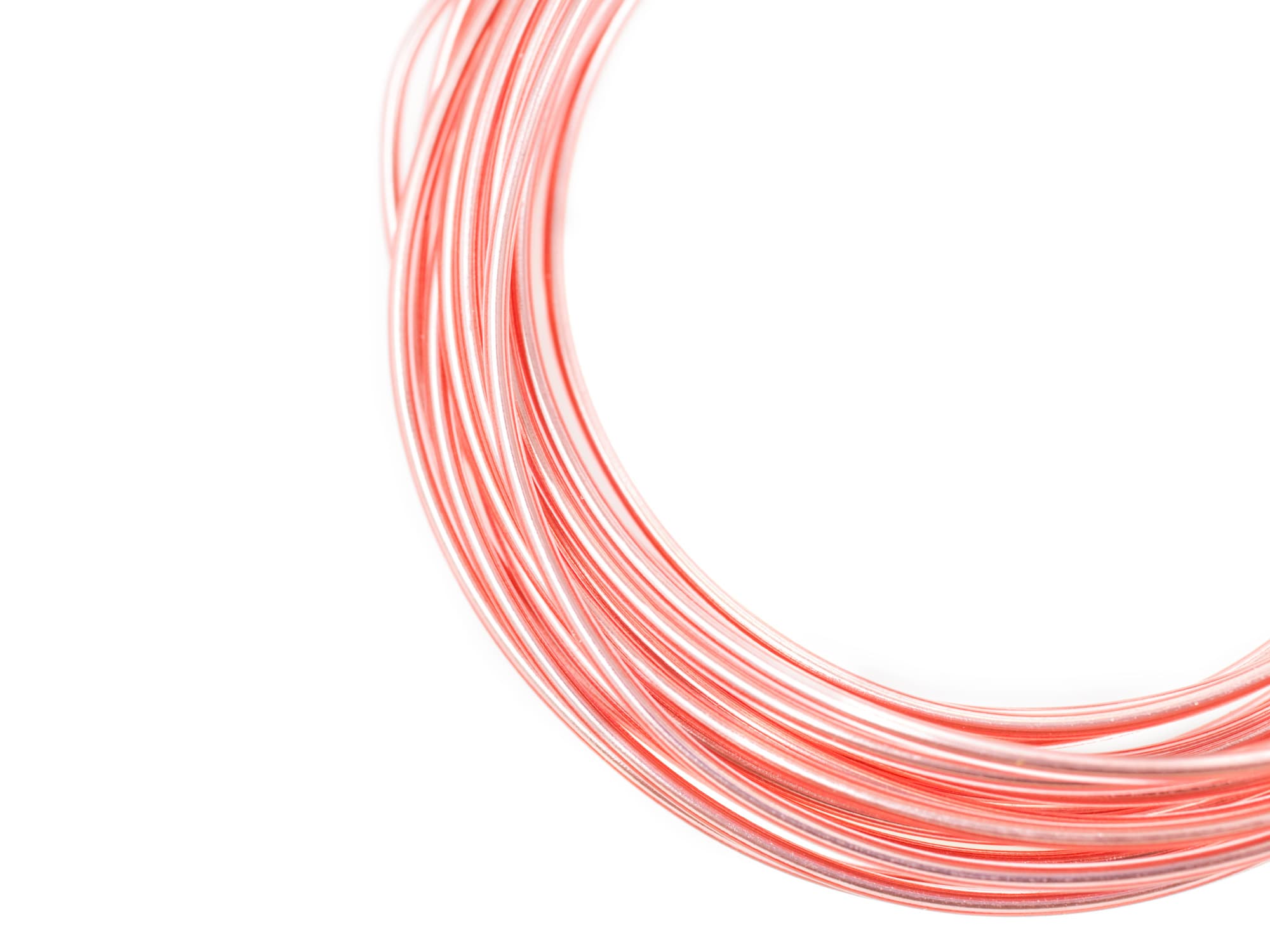 imec-magazine-BEOL_1 Curving red circuit-like lines on a white background, suggesting signal interconnects and delay