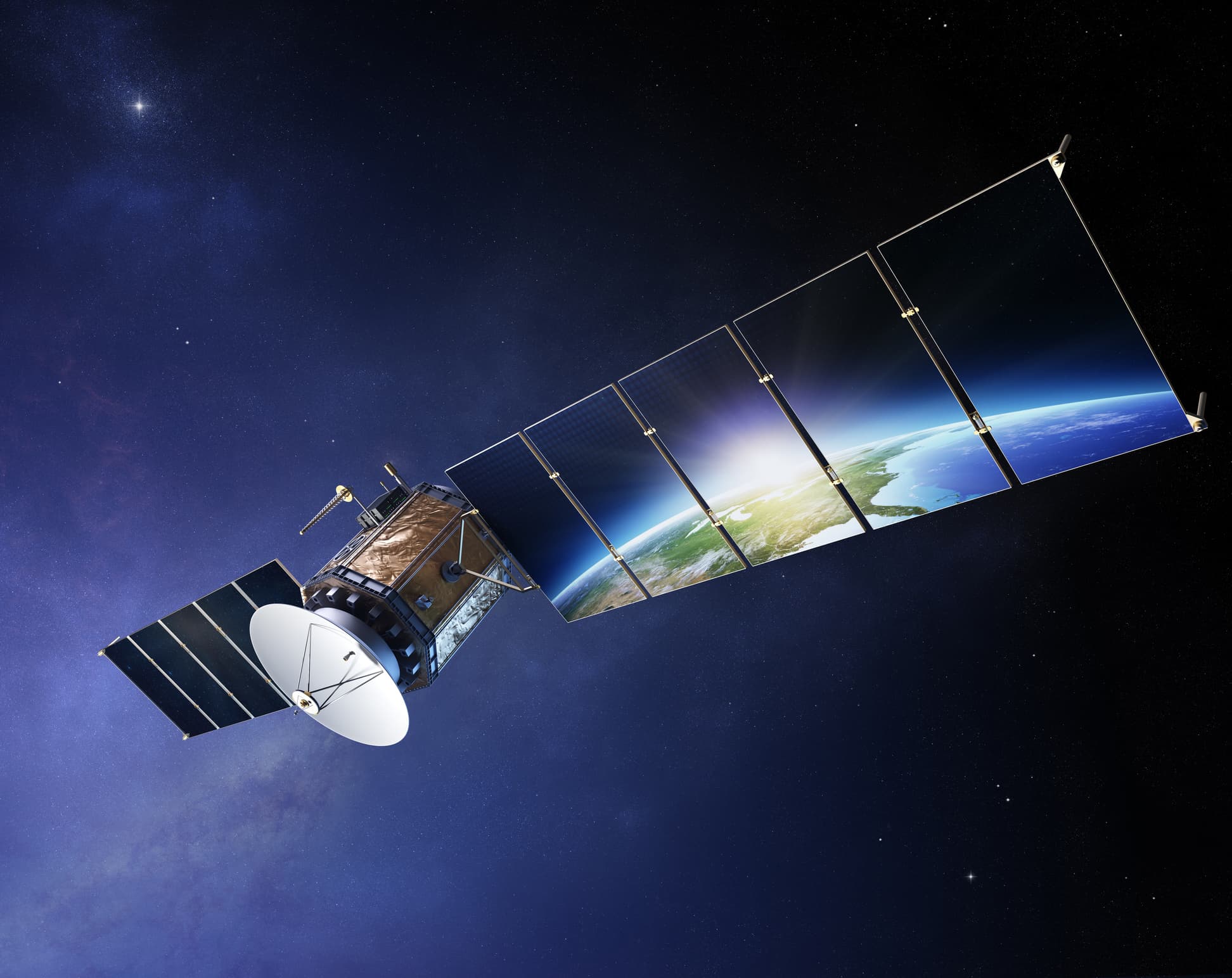 iStock-477750197 Satelliet met grote zonnepanelen in een baan om de aarde
