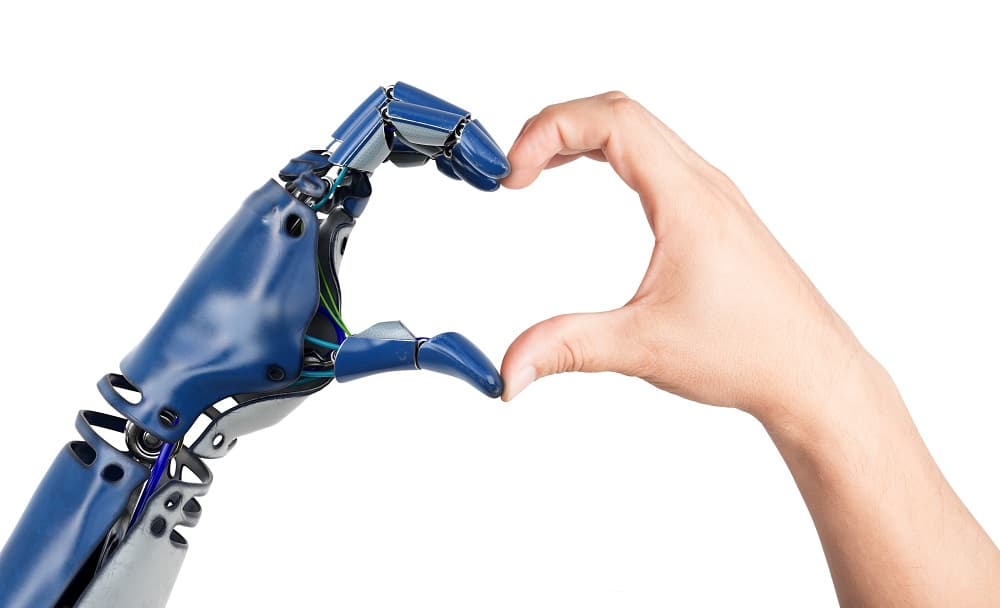iStock-851054066_header Robothand en mensenhand vormen een hart