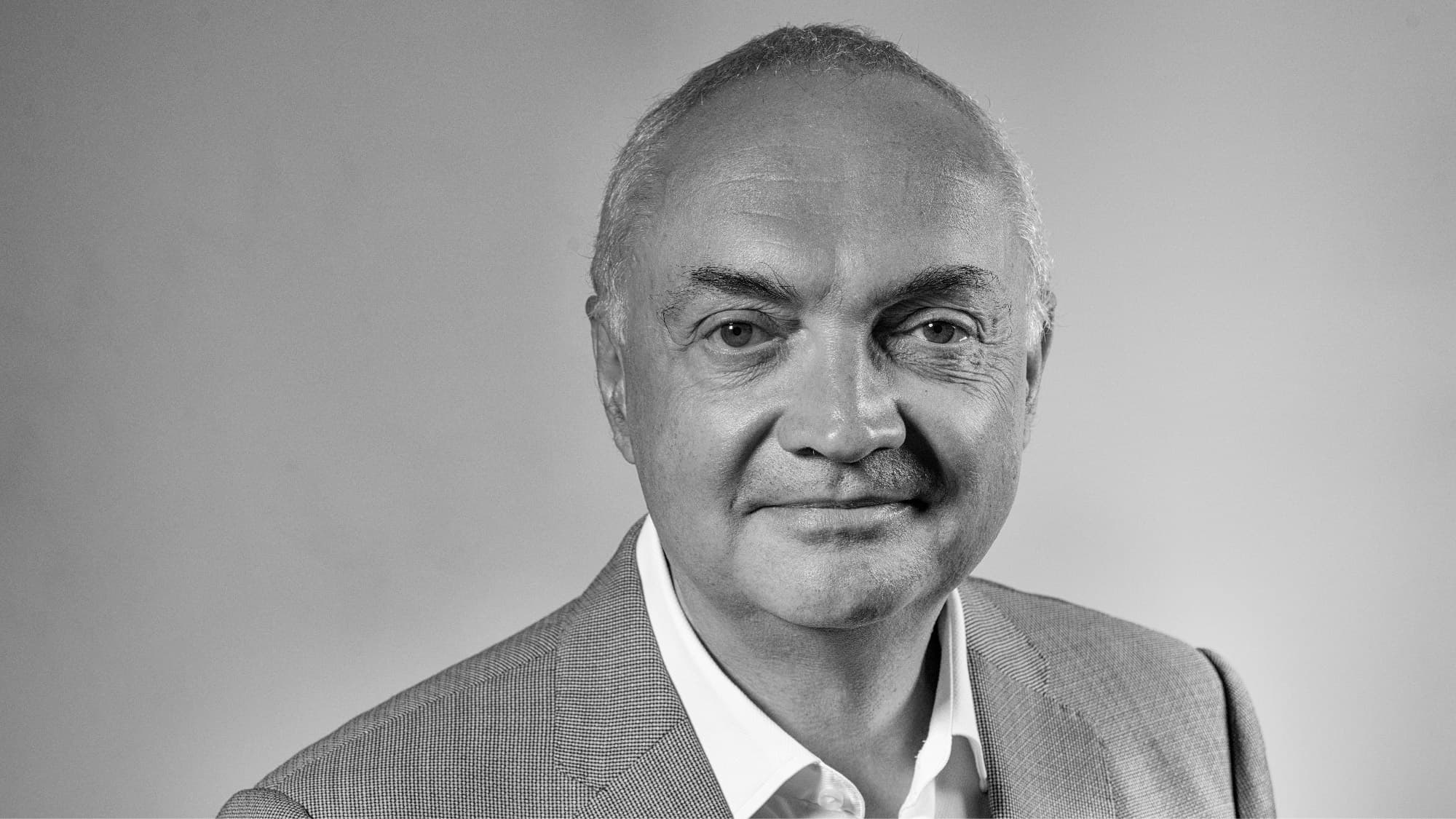 LucVandenhove Luc Van den Hove