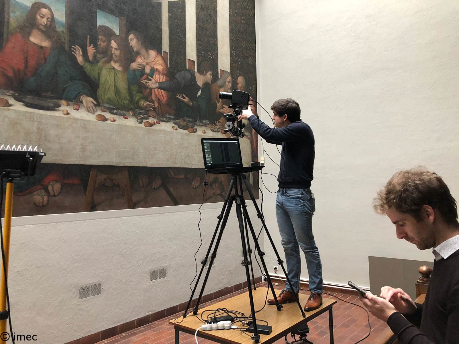 photo-2019-05-02-09-33-58_1 Researchers using a hyperspectral camera to scan the Last Supper canvas on a wall