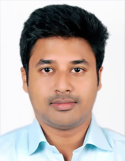 Rathul%20Nengminza%20Sangma Portret van Rathul Nengminza Sangma tegen een witte achtergrond